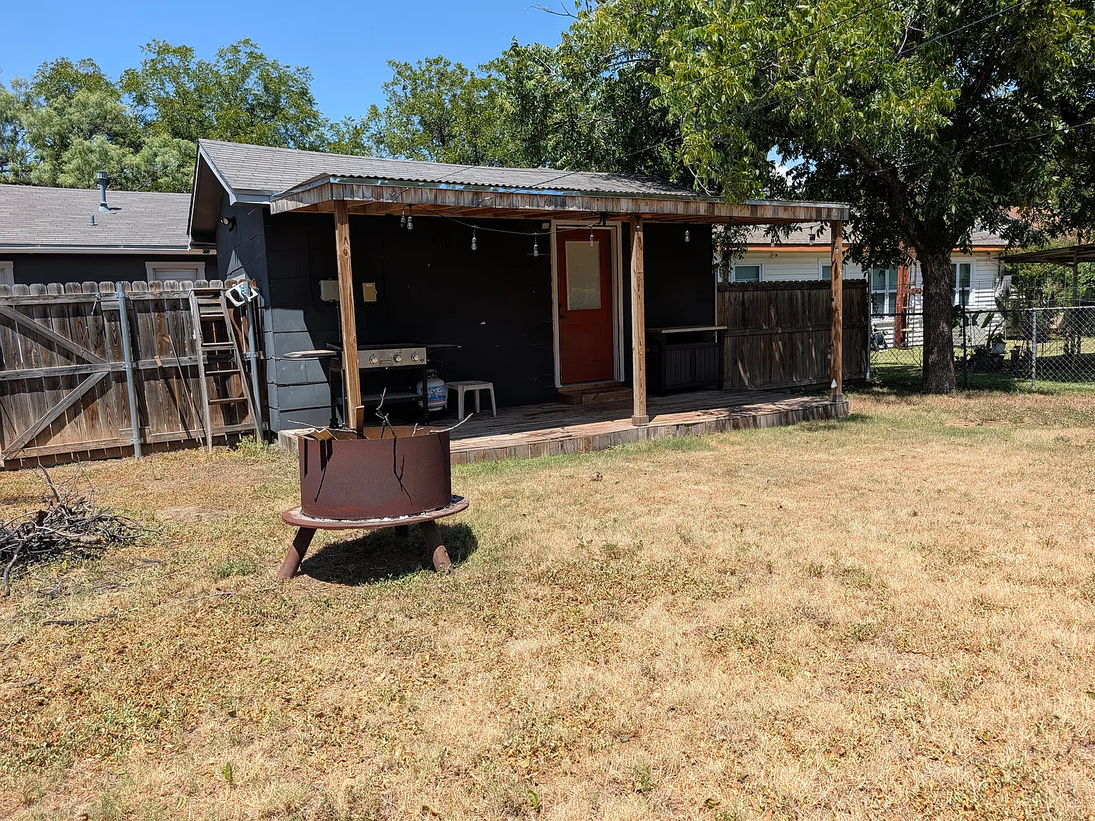 3 bed, 1269 sqft, $2,950 — Photo 2