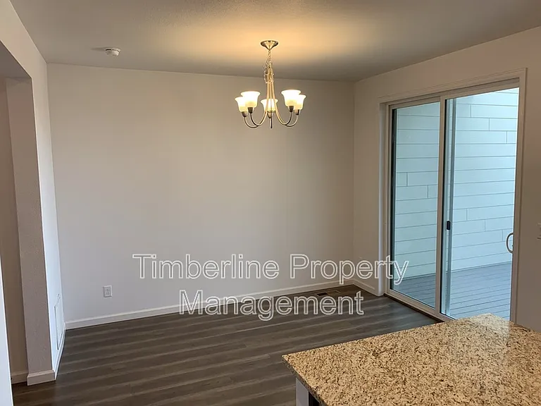 811 Marine Corps Dr — Photo 8
