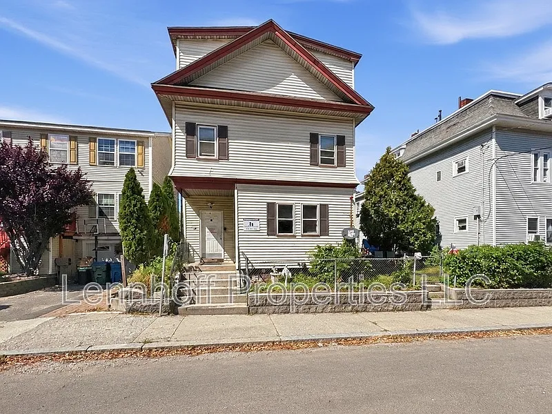 53 Bradford St — Photo 3