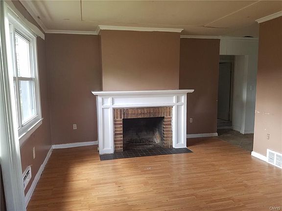 3rd image of 600 W Brighton Ave