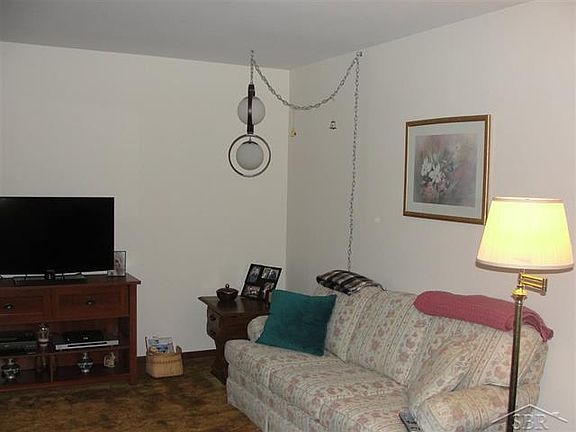 3rd image of 2400 N Berkshire Dr