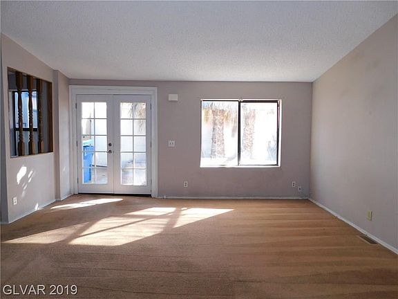 3rd image of 5597 Wheatfield Dr