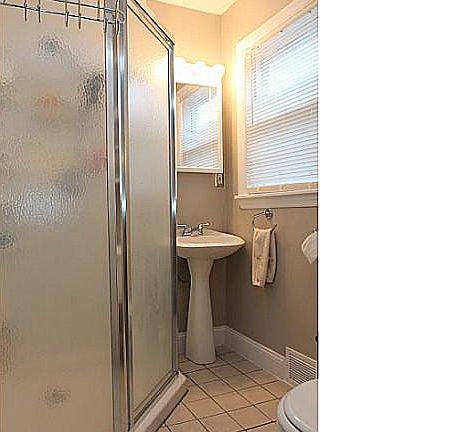 3rd image of 341 Stillwell Ave
