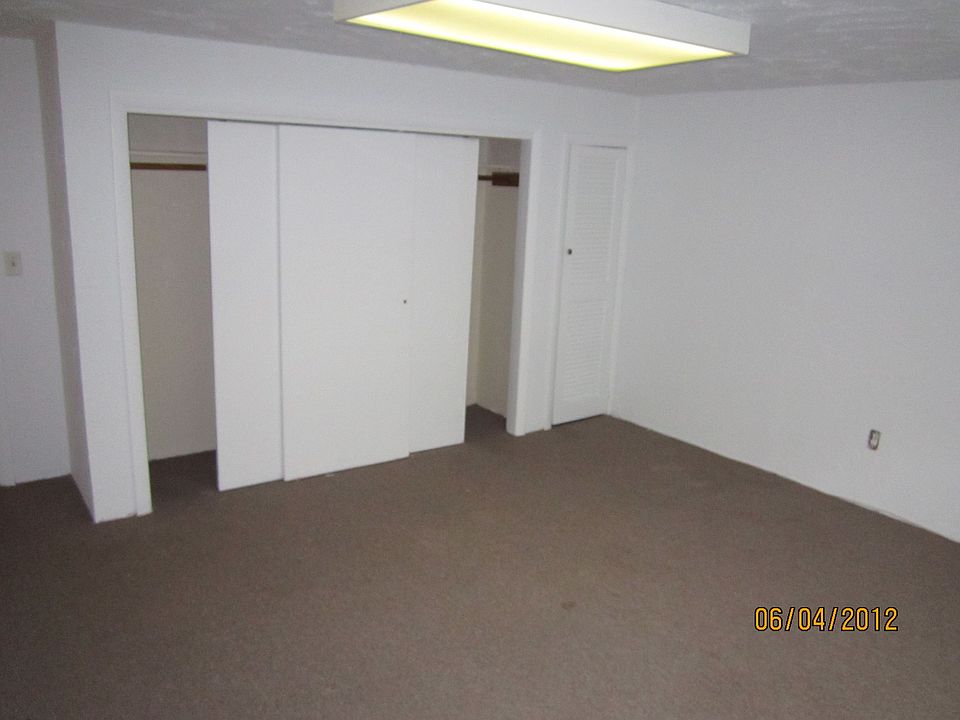 2nd image of 3 Foster Ct #1