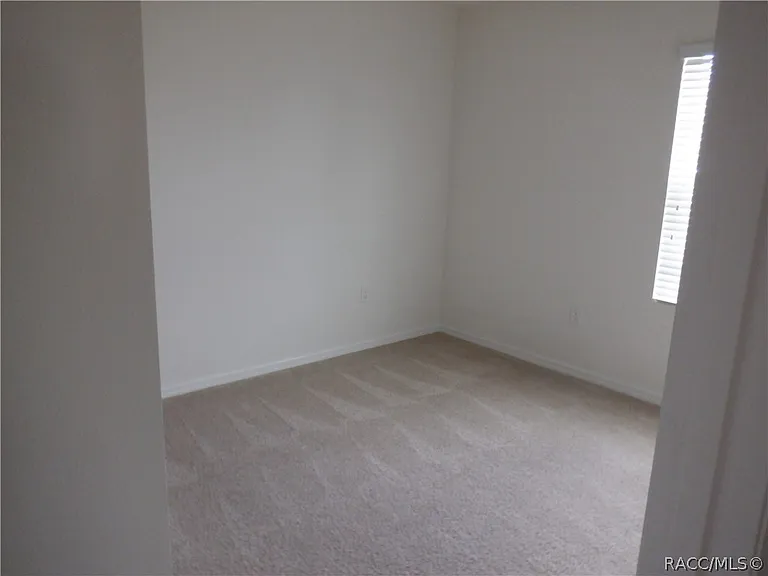 350 W Runyon Loop — Photo 5