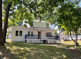 1512 S Pearl St, Independence, MO 64055