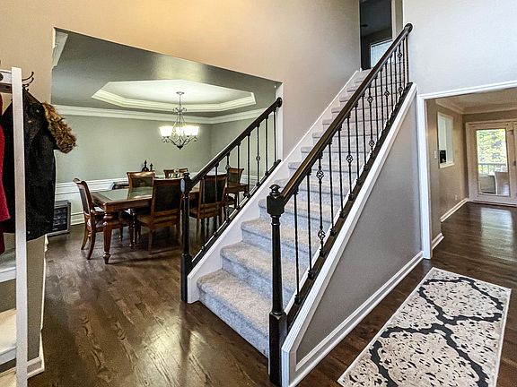4th image of 10604 Summit Forest Ct
