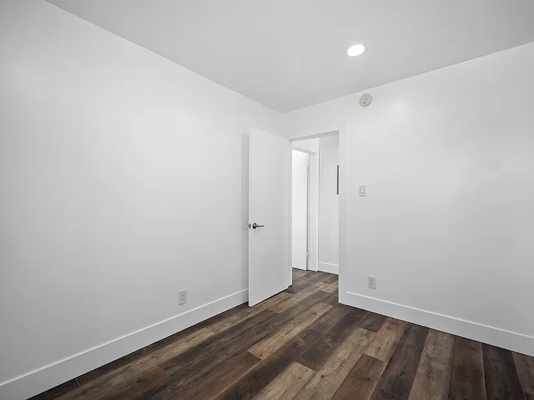 1101 N Flower St #1 — Photo 14