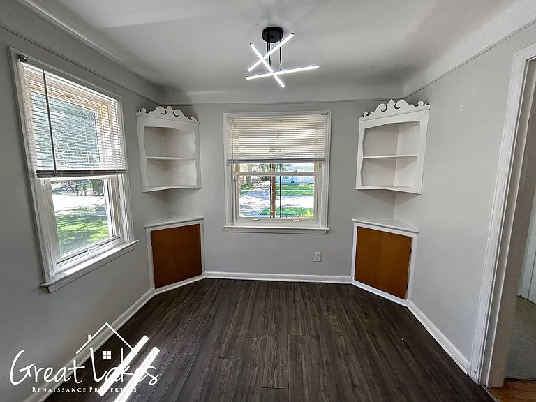 20461 Kingsville St — Photo 12