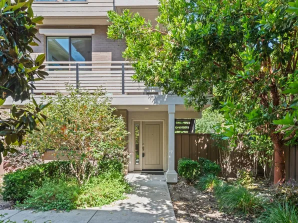 411 Brassinga Ct, Palo Alto, CA 94306