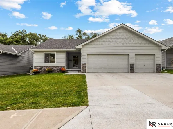 2857 Krejci Blvd, Blair, NE 68008