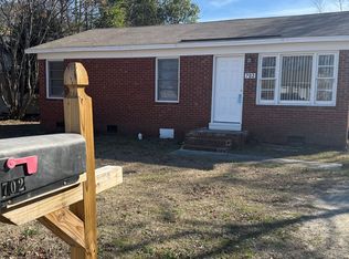 702 Wellons Ave, Spring Lake, NC 28390