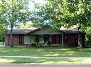 1309 Mautenne Dr, Ballwin, MO 63021
