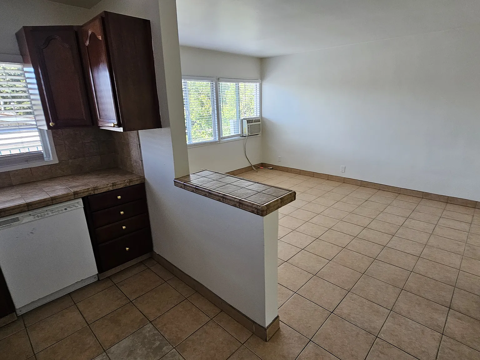 1240 N McCadden Pl — Photo 3