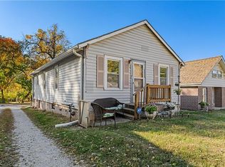 1218 S Cunningham Ave, Independence, MO 64050