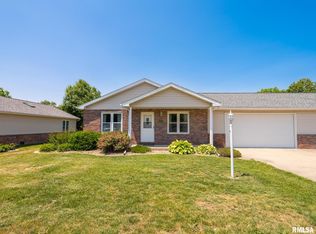 527 N Brad Ct, Hanna City, IL