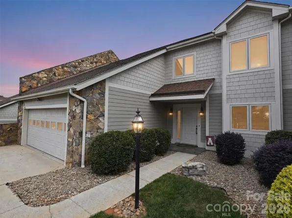 3675 Rock Bridge Dr NE, Conover, NC 28613