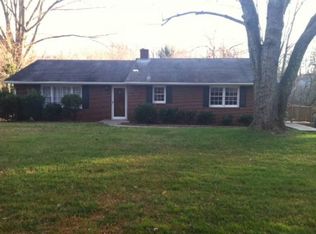 5158 Clearview Dr, Winston Salem, NC 27104