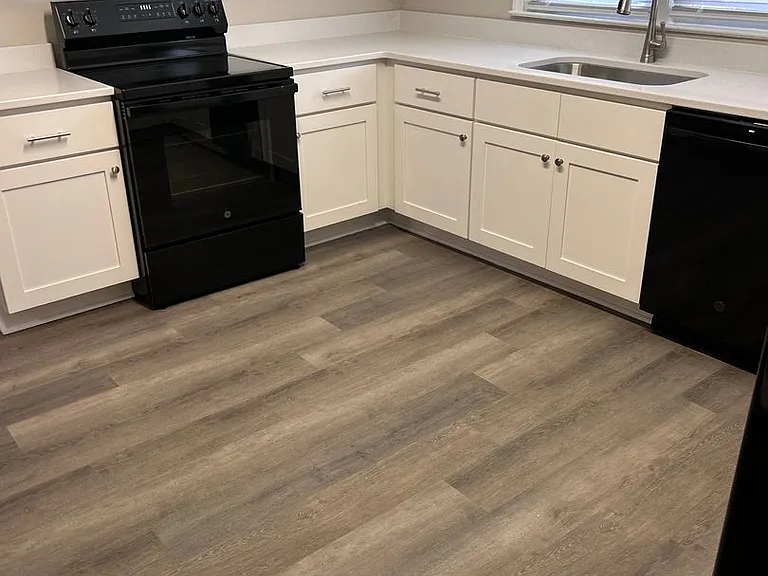 4115 Sheraton St — Photo 10