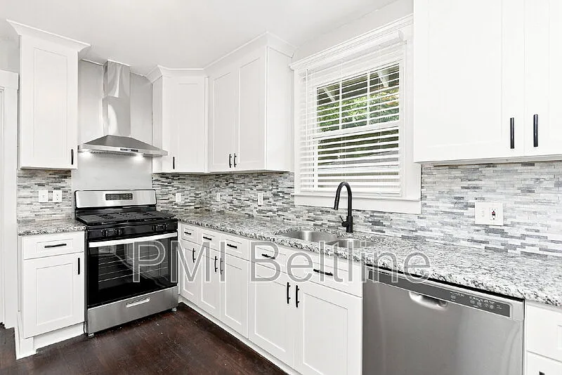 1164 Sells Ave SW