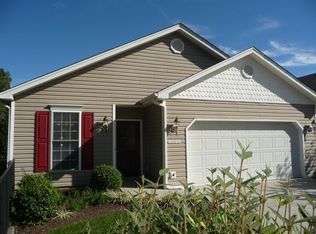 5029 Country Cottage Ln, Roanoke, VA 24018