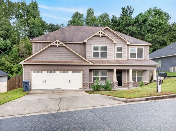 48 Oakwood Dr, Phenix City, AL 36870