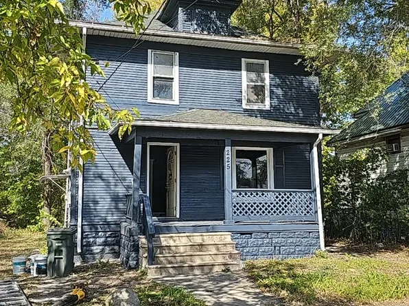 225 Sumner St, Waterloo, IA 50703