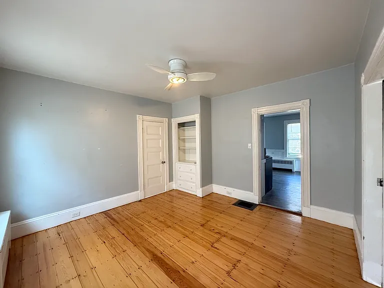 109 Nightingale Ave #1 — Photo 5