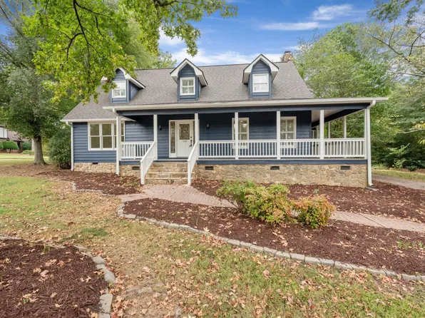 118 Nightingale Ln, Greenville, SC 29607