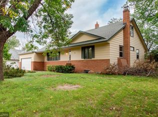 9124 Regent Pkwy, Minneapolis, MN 55443