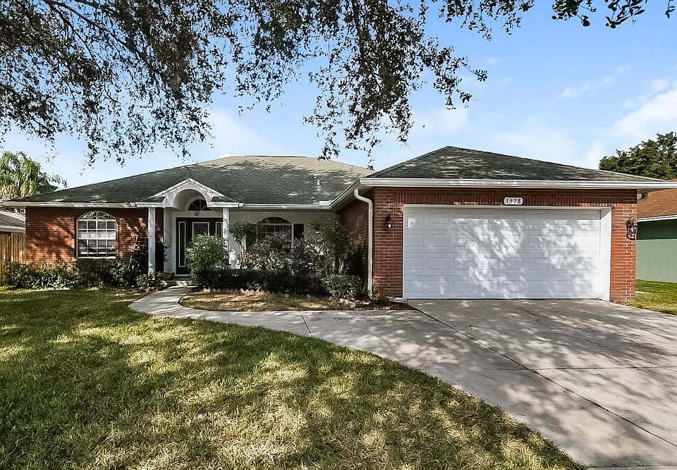 1st image of 1528 Creekbend Dr
