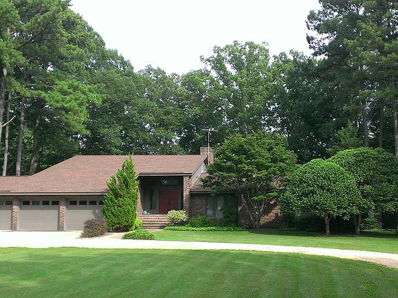 3rd image of 109 Redwood Ln