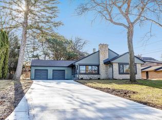 2525 Du Charme Ln, Green Bay, WI 54301