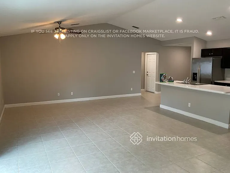 719 Merrimac St SE — Photo 3
