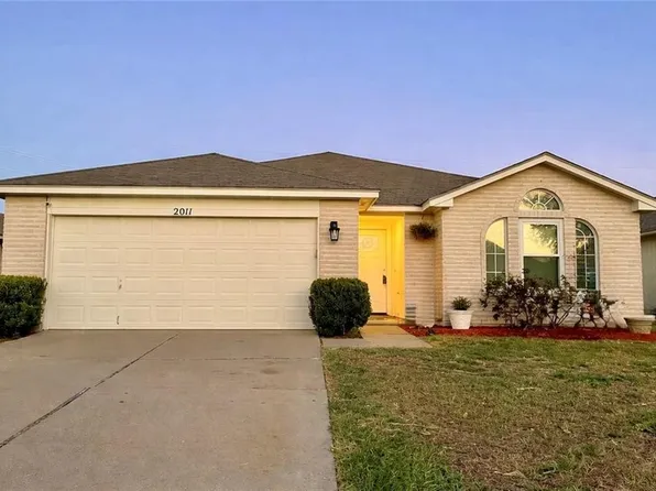 2011 Cottonwood Dr, Portland, TX 78374