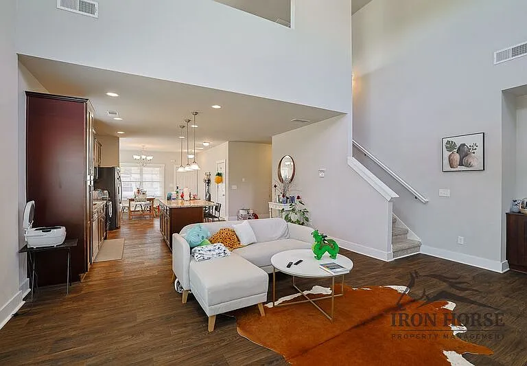 484 Park West Blvd — Photo 12