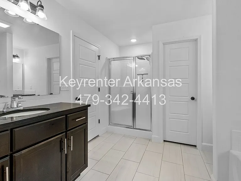 5907 NW Hancock St — Photo 17