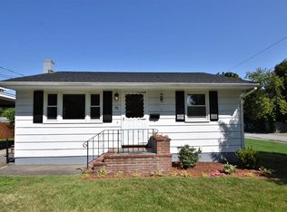 91 William St, Lawrence, MA 01841