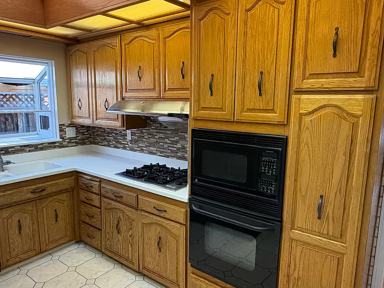37843 Menard Ct — Photo 5
