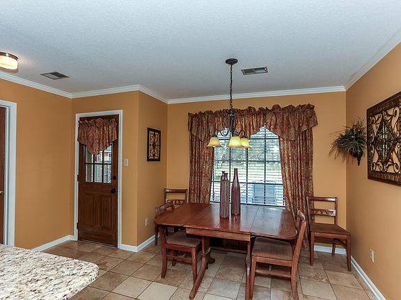 5th image of 6431 Evergreen Dr