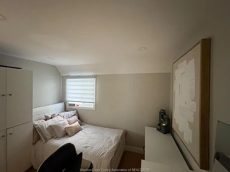 1364 McKay Ave — Photo 13