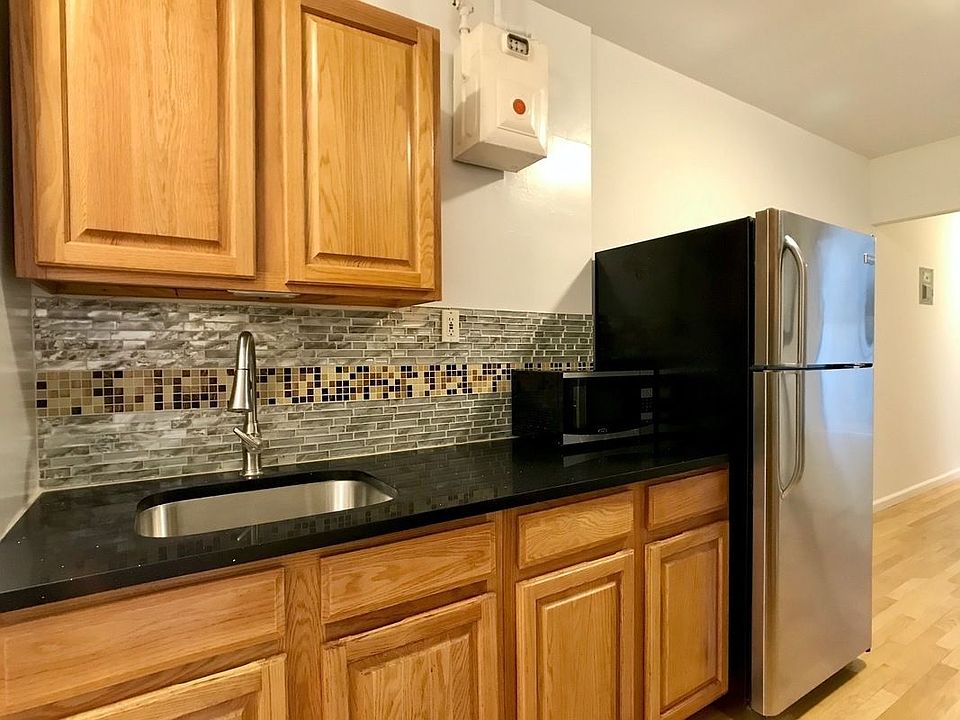 1st image of 30-70 32nd St #3