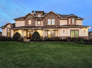 1 Dominion Ct, Friendswood, TX 77546