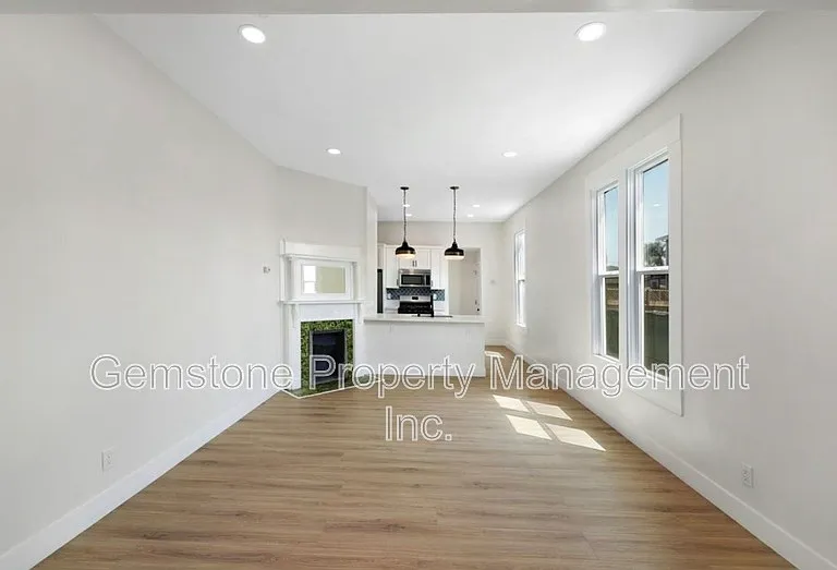 6250 Stewart St — Photo 16