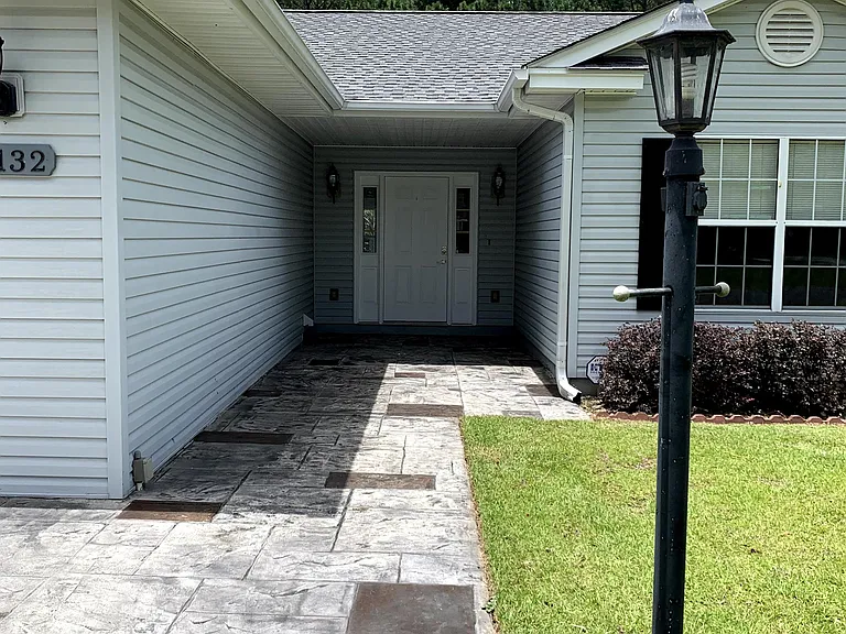 1132 Lancelot Ln — Photo 3