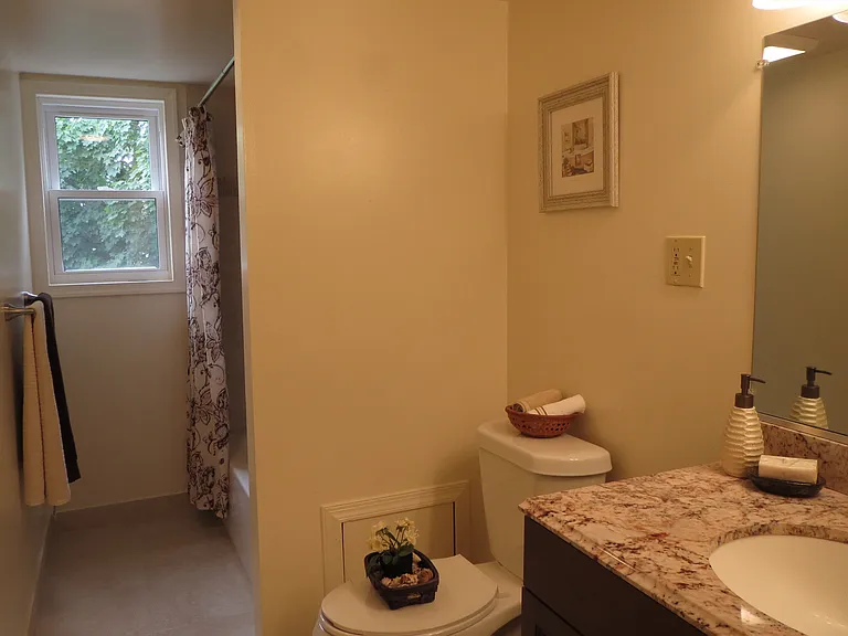 446 W South St #2 — Photo 10