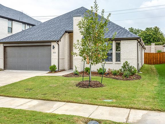 3rd image of 5211 Bellhurst Dr