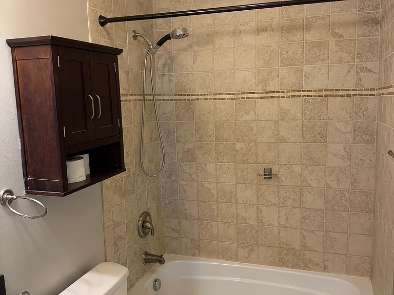 1601 Starbrook Dr — Photo 13