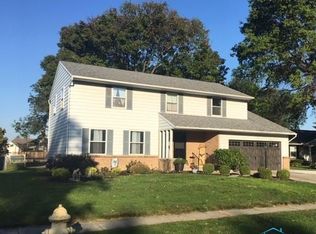 28 Karis St, Waterville, OH 43566