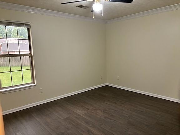 3rd image of 155 Springhill Dr